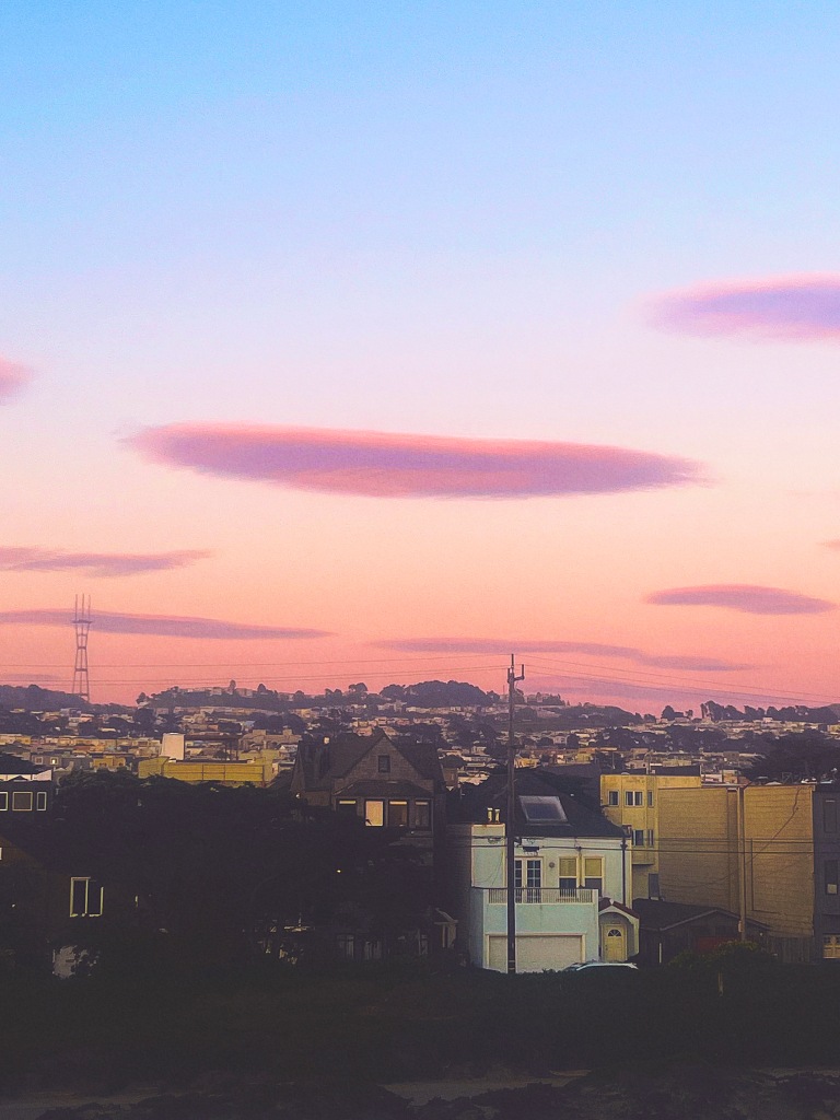 ufo clouds in san francisco's sunset district